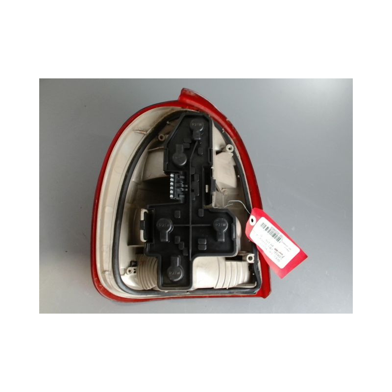 FEU ARRIERE DROIT OPEL CORSA B PHASE 2 1.7D - 8V