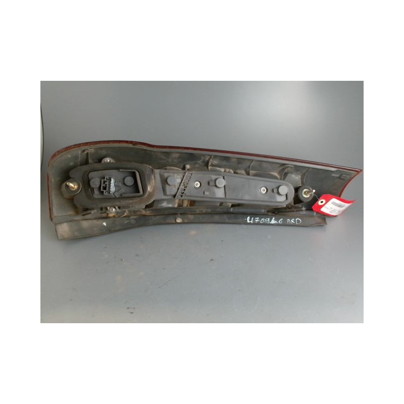 FEU ARRIERE DROIT FIAT PUNTO 1 ESSENCE