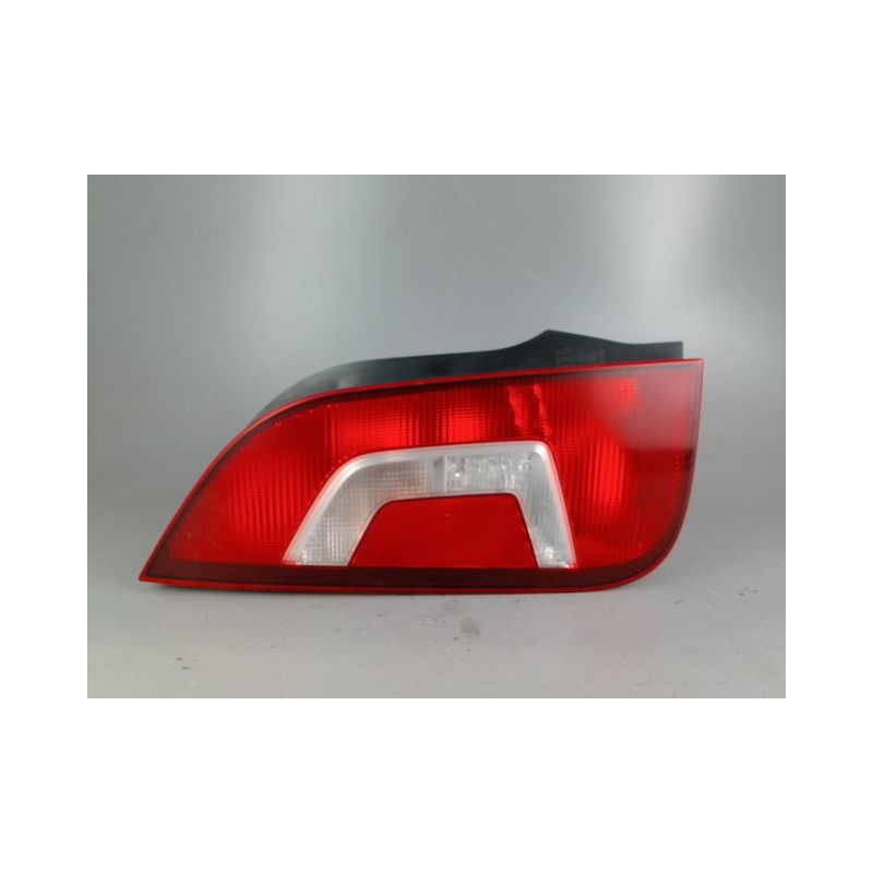 FEU ARRIERE GAUCHE  VOLKSWAGEN UP PHASE 1 1.0 MPI - 12V