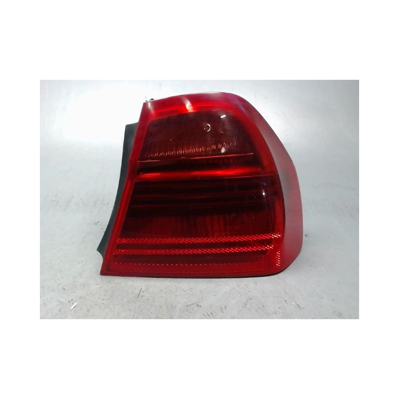 FEU ARRIERE DROIT BMW SERIE 3 E90 PHASE 1 2.0D - 16V