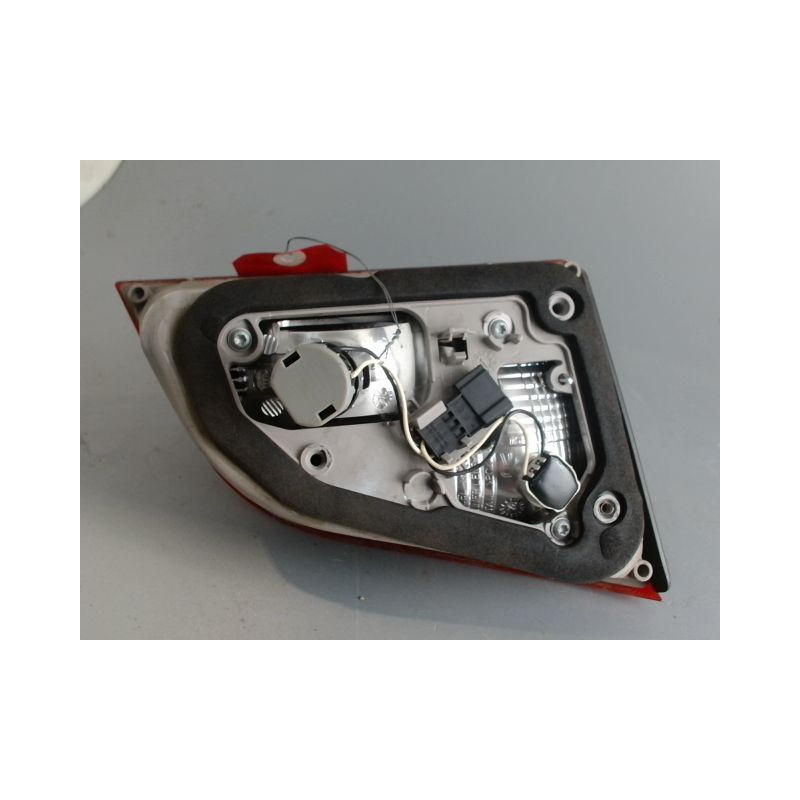 FEU ARRIERE INTERIEUR DROIT OPEL ASTRA J PHASE 2 BREAK  DIESEL