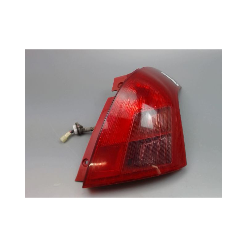 FEU ARRIERE DROIT SUZUKI SWIFT III 2005-2011