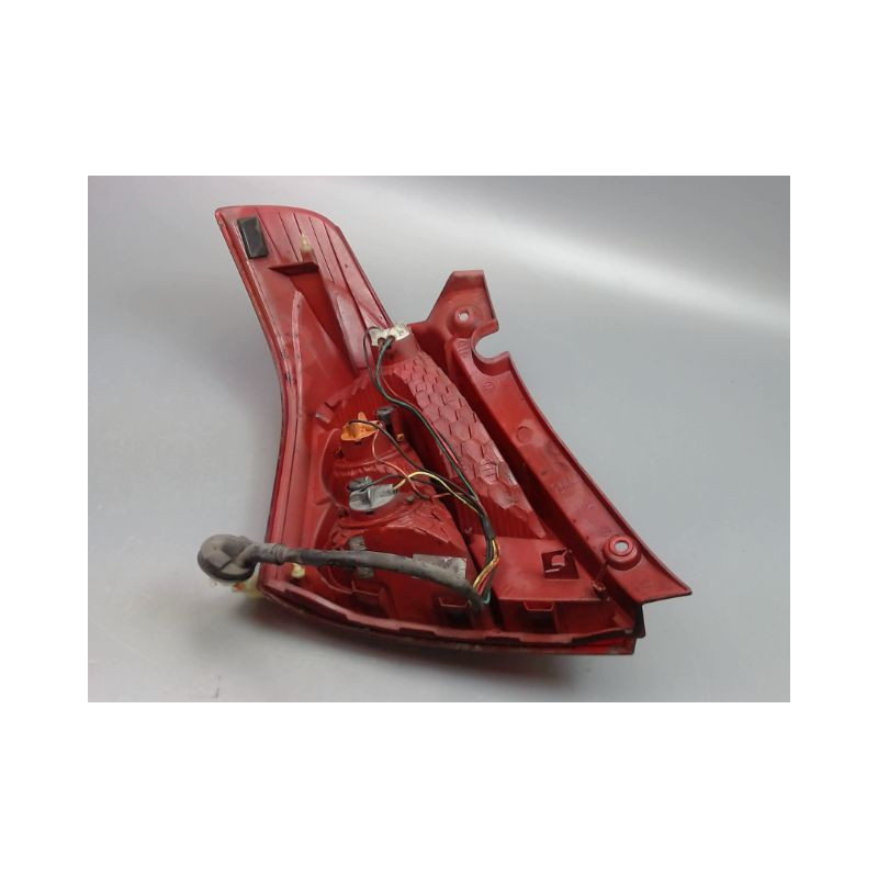 FEU ARRIERE GAUCHE  SUZUKI SWIFT III 2005-2011