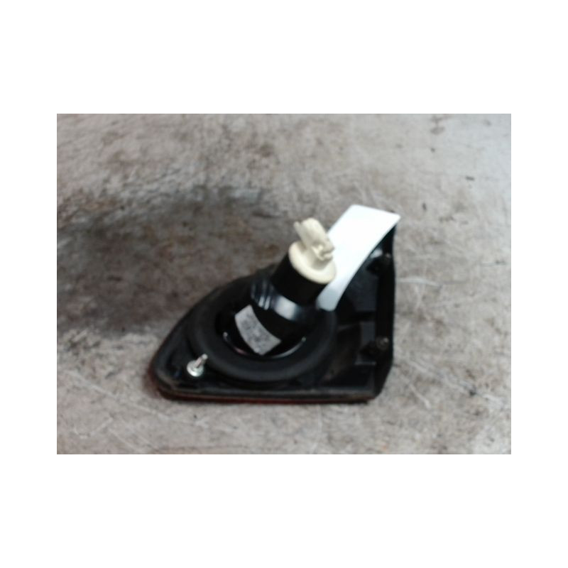 FEU ARRIERE INTERIEUR GAUCHE NISSAN QHASQAI 2007-