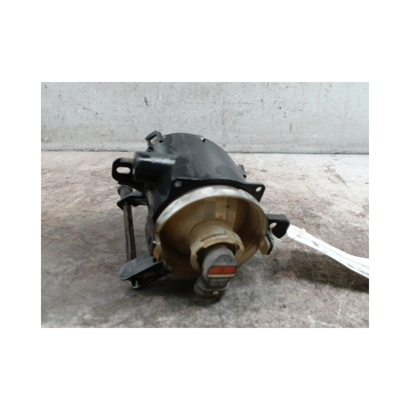 PHARE ANTIBROUILLARD AVANT DROIT OPEL ZAFIRA 2006-