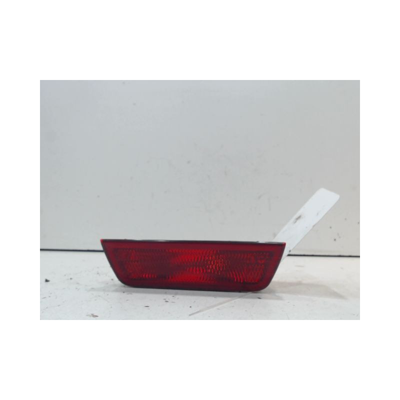 FEU BROUILLARD CENTRAL ARRIERE NISSAN MICRA