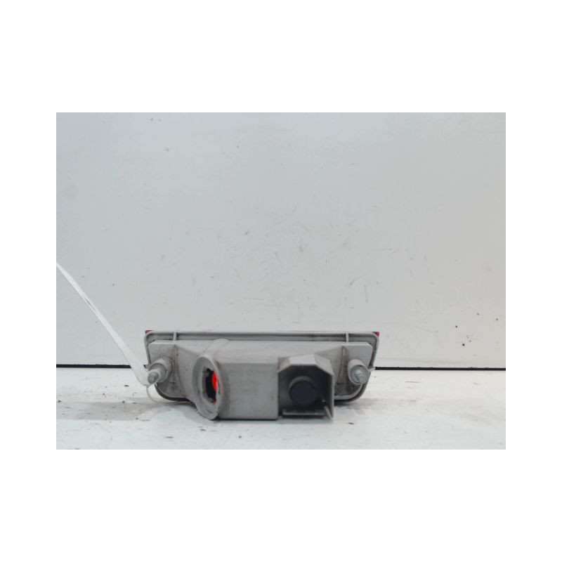 FEU BROUILLARD CENTRAL ARRIERE NISSAN MICRA