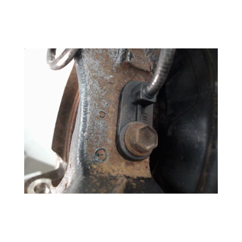 PIVOT AVANT DROIT TOYOTA YARIS II 05-09