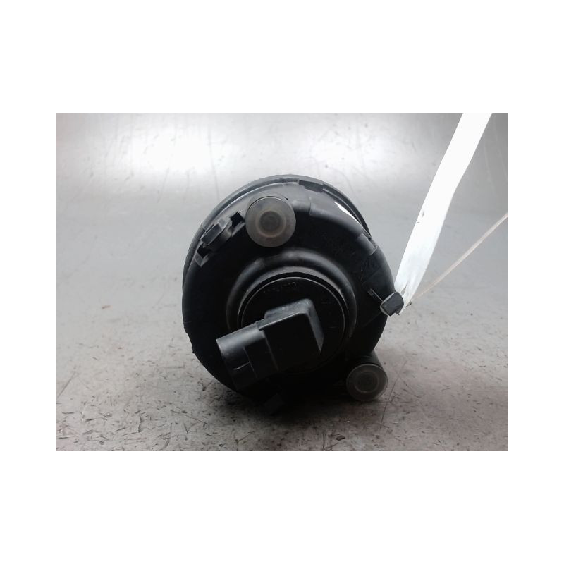PHARE ANTIBROUILLARD AVANT DROIT RENAULT TWINGO PH.3 2000-2007