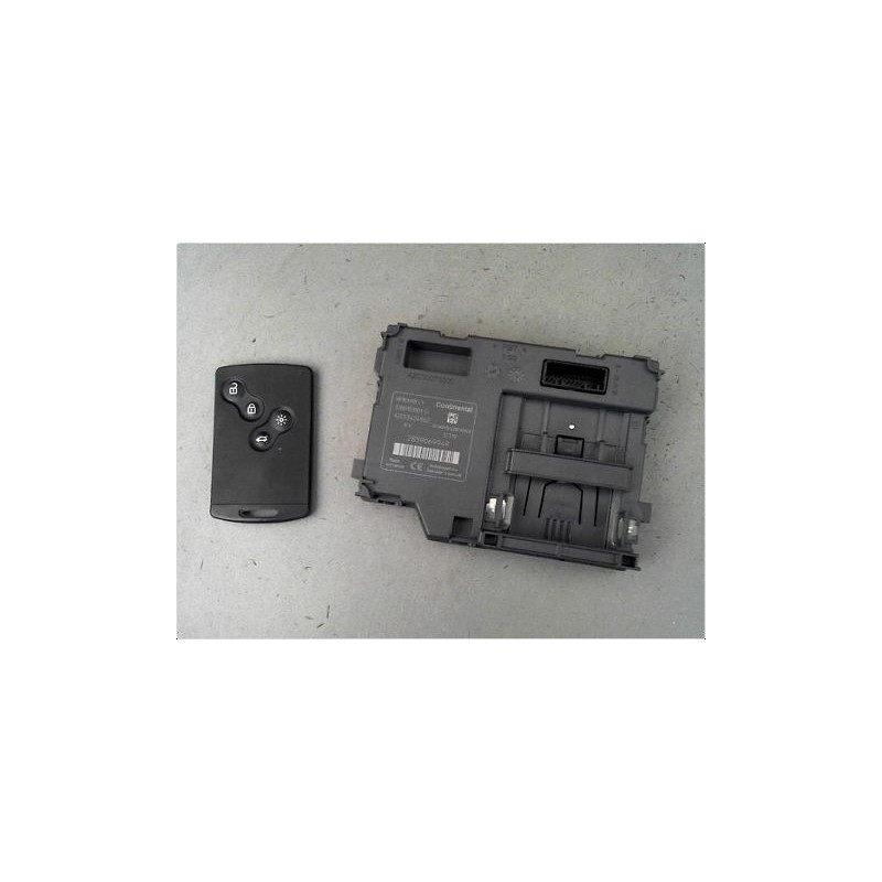LECTEUR DE CARTE RENAULT CLIO IV 12-16