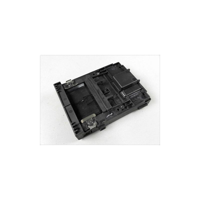 LECTEUR DE CARTE RENAULT LAGUNA III 07-10