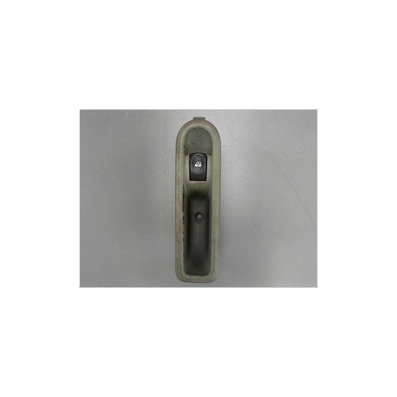 COMMANDE LEVE-GLACE PORTE ARD RENAULT CLIO III PH.1 05-09