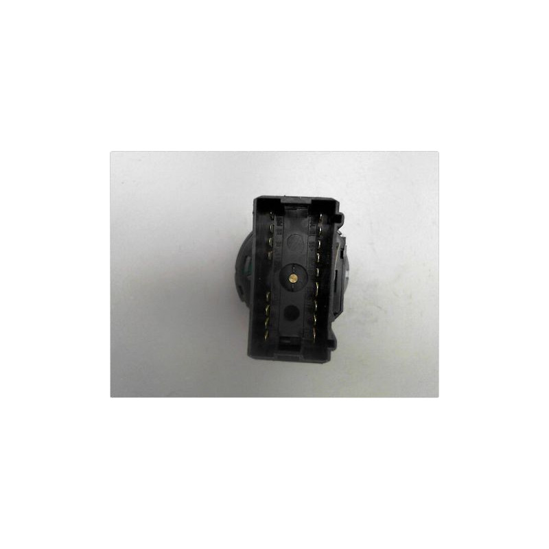 COMMANDE ECLAIRAGE AUDI A4 AVANT 04-08