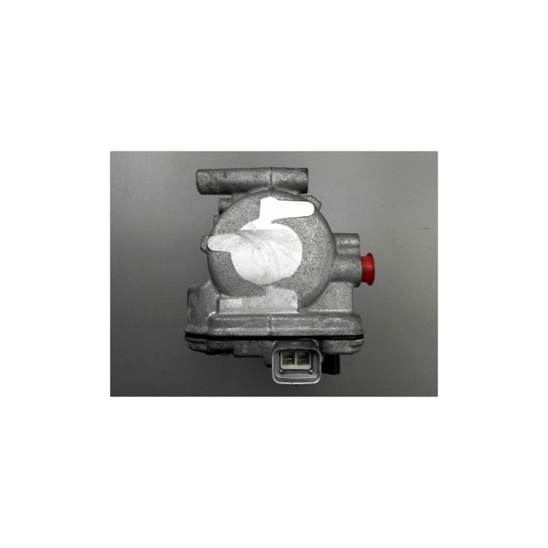 COMPRESSEUR AIR CONDITIONNE TOYOTA YARIS III 11-15