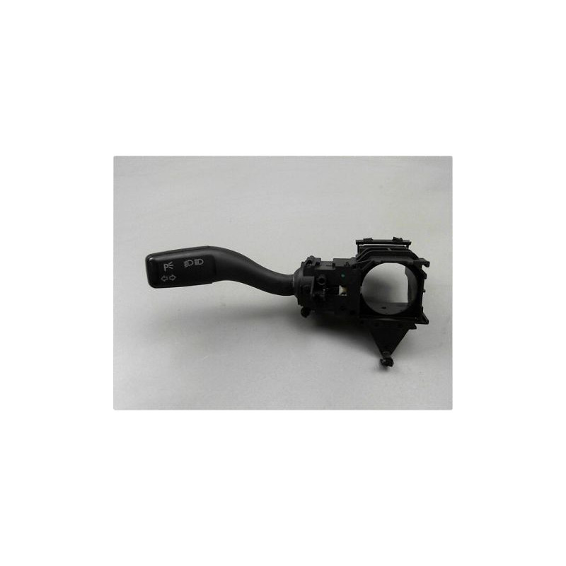 COMMANDE CLIGNOTANT AUDI A4 AVANT 04-08