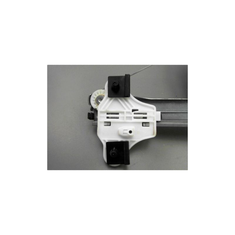 TRAVERSE SUPERIEURE ARMATURE AVANT OPEL MERIVA 2006-2010
