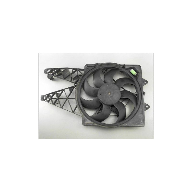 MOTEUR VENTILATEUR RADIATEUR FIAT GRANDE PUNTO