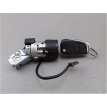 POIGNEE EXTERIEURE PORTE ARRIERE DROIT PEUGEOT 208 PH2 2015-