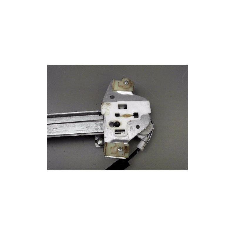 MECANISME LEVE-GLACE AVANT DROIT HYUNDAI GETZ 05-10