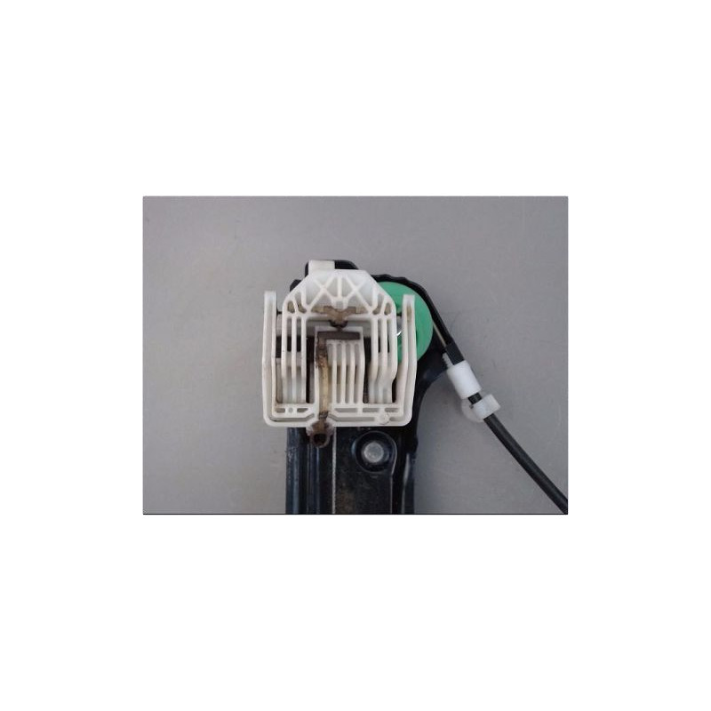 MECANISME LEVE-GLACE AVANT DROIT VOLKSWAGEN PASSAT SW 2010-