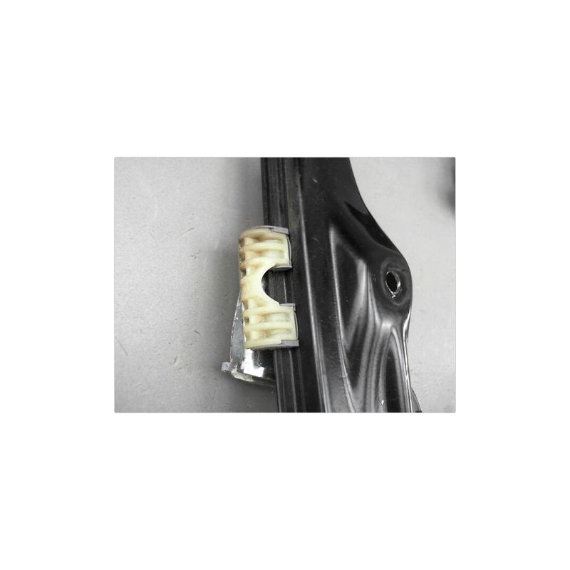 MECANISME LEVE-GLACE AVANT GAUCHE VOLKSWAGEN PASSAT SW 2010-