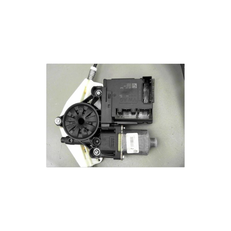 MECANISME LEVE-GLACE AVANT GAUCHE VOLKSWAGEN PASSAT SW 2010-