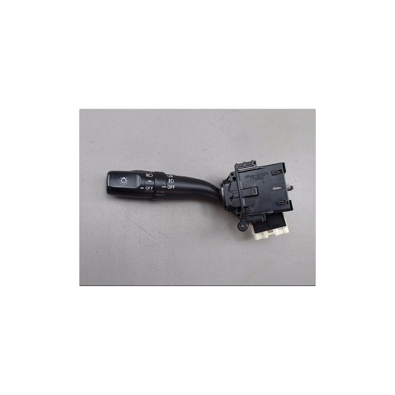 COMMANDE CLIGNOTANT TOYOTA AVENSIS VERSO 04-06
