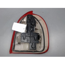 FEU ARRIERE GAUCHE  OPEL CORSA 93-97