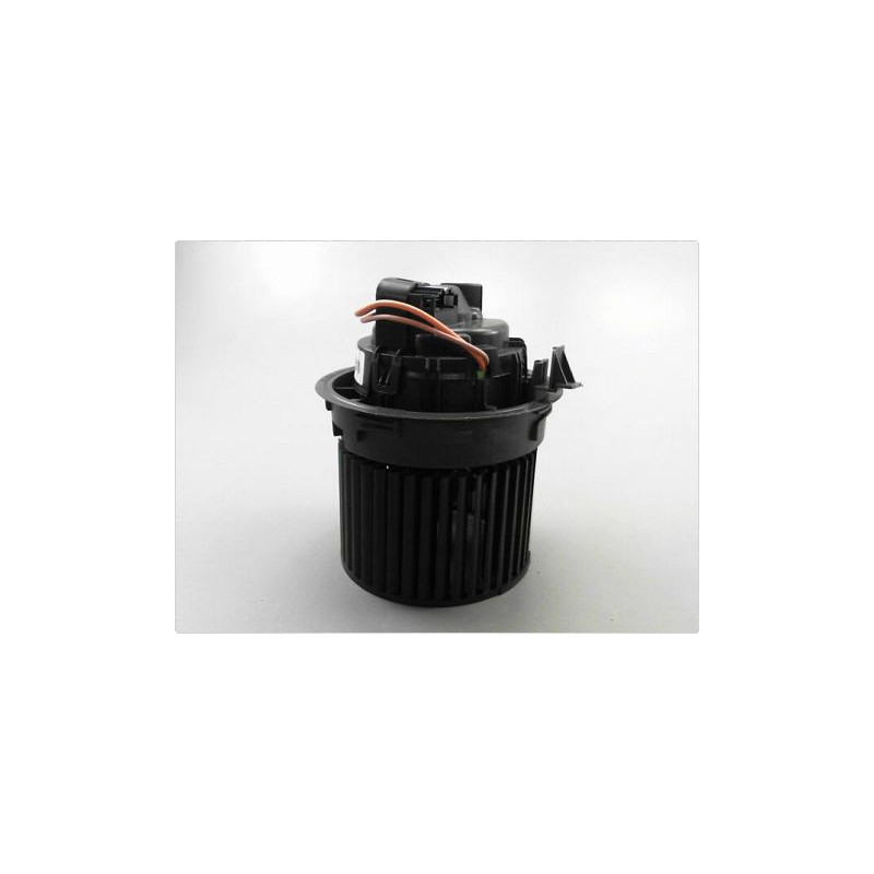 MOTEUR VENTILATEUR CHAUFFAGE RENAULT CLIO IV 12-16