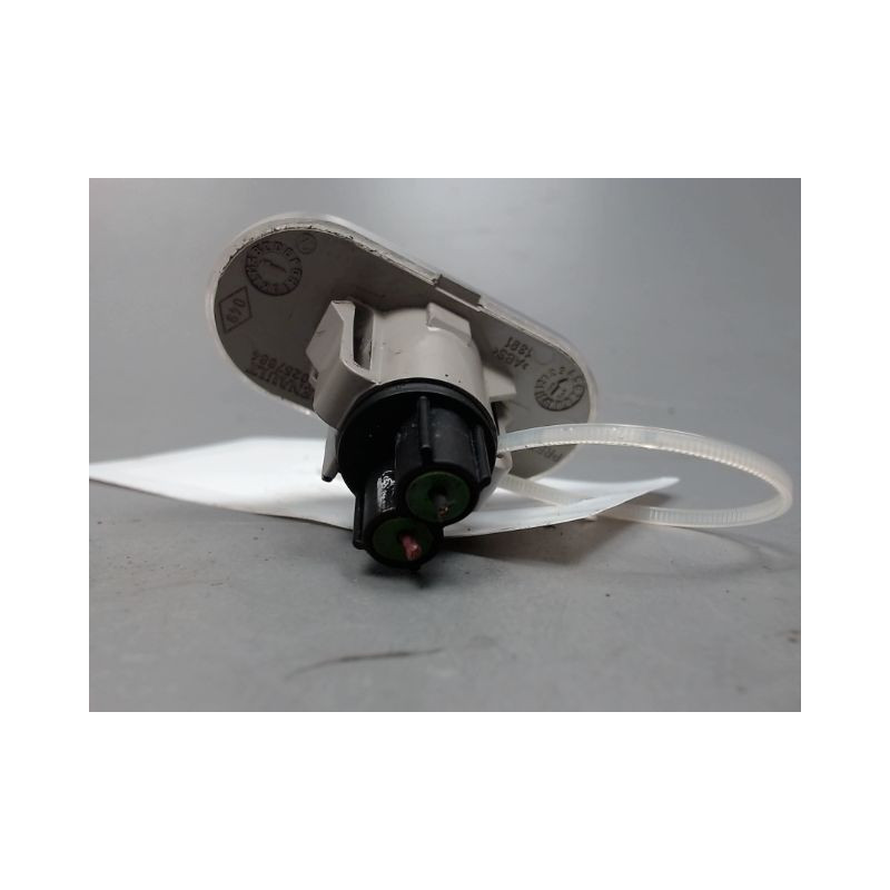 REPETITEUR AILE GAUCHE RENAULT TWINGO