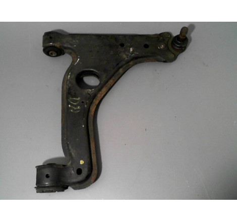 TRIANGLE INFERIEUR AVANT DROIT OPEL ZAFIRA 2005-