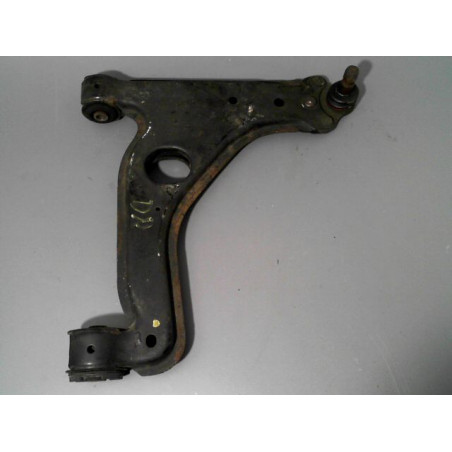 TRIANGLE INFERIEUR AVANT DROIT OPEL ZAFIRA 2005-