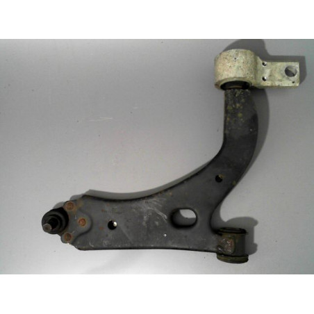 TRIANGLE INFERIEUR AVANT DROIT FORD FIESTA 02 -05