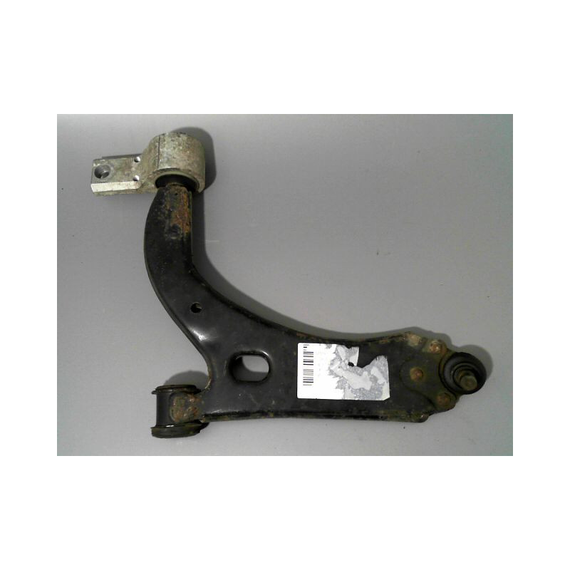 TRIANGLE INFERIEUR AVANT GAUCHE FORD FIESTA 02 -05