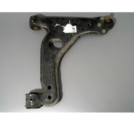 TRIANGLE INFERIEUR AVANT DROIT OPEL ASTRA COUPE 2000-