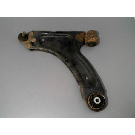 TRIANGLE INFERIEUR AVANT GAUCHE OPEL MERIVA 2006-