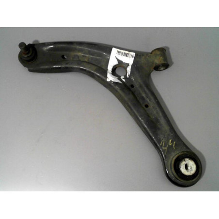 TRIANGLE INFERIEUR AVANT GAUCHE FORD FIESTA 02 -05