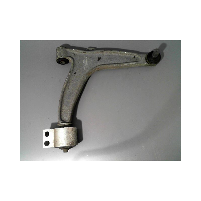 TRIANGLE INFERIEUR AVANT DROIT OPEL VECTRA 2002-