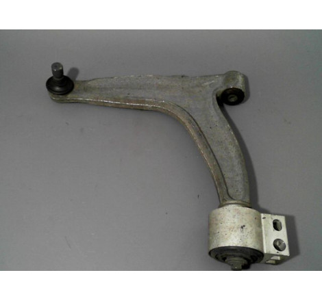 TRIANGLE INFERIEUR AVANT GAUCHE OPEL VECTRA 2002-