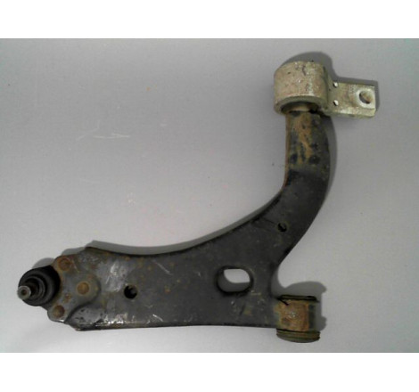 TRIANGLE INFERIEUR AVANT DROIT FORD FIESTA 02 -05