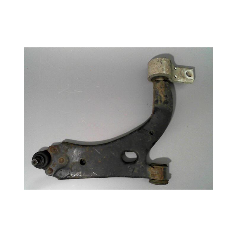 TRIANGLE INFERIEUR AVANT DROIT FORD FIESTA 02 -05