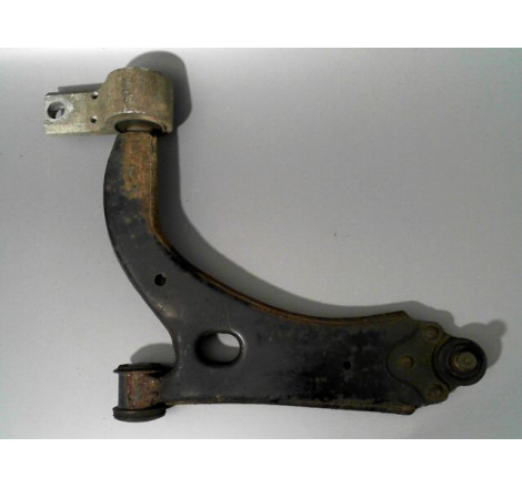 TRIANGLE INFERIEUR AVANT GAUCHE FORD FIESTA 02 -05