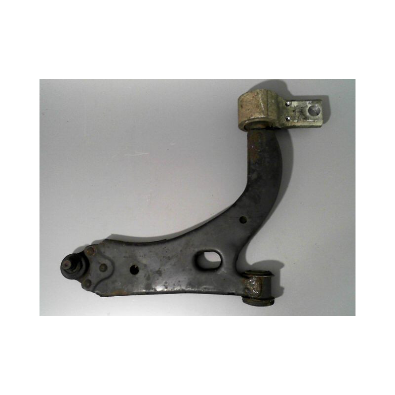 TRIANGLE INFERIEUR AVANT DROIT FORD FIESTA 02 -05