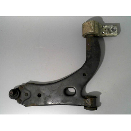 TRIANGLE INFERIEUR AVANT DROIT FORD FIESTA 02 -05