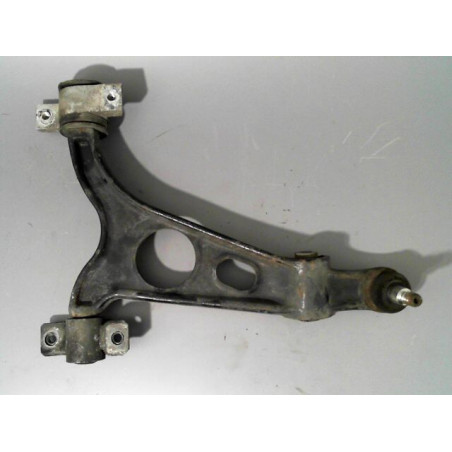 TRIANGLE INFERIEUR AVANT DROIT ALFA ROMEO 156 - 2001