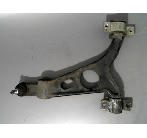 TRIANGLE INFERIEUR AVANT GAUCHE ALFA ROMEO 156 - 2001