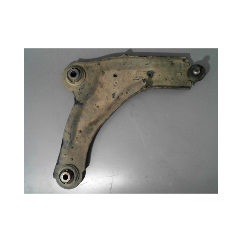 TRIANGLE INFERIEUR AVANT DROIT RENAULT LAGUNA II 00-2005