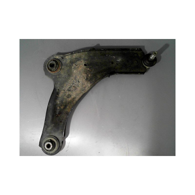 TRIANGLE INFERIEUR AVANT DROIT RENAULT LAGUNA ESTATE 2007-