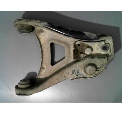 TRIANGLE INFERIEUR AVANT DROIT RENAULT KANGOO 2000-2003