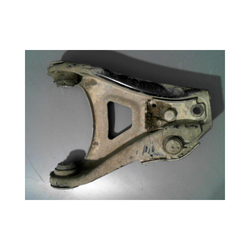 TRIANGLE INFERIEUR AVANT DROIT RENAULT KANGOO 2000-2003